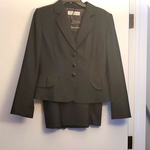 2 Piece suit